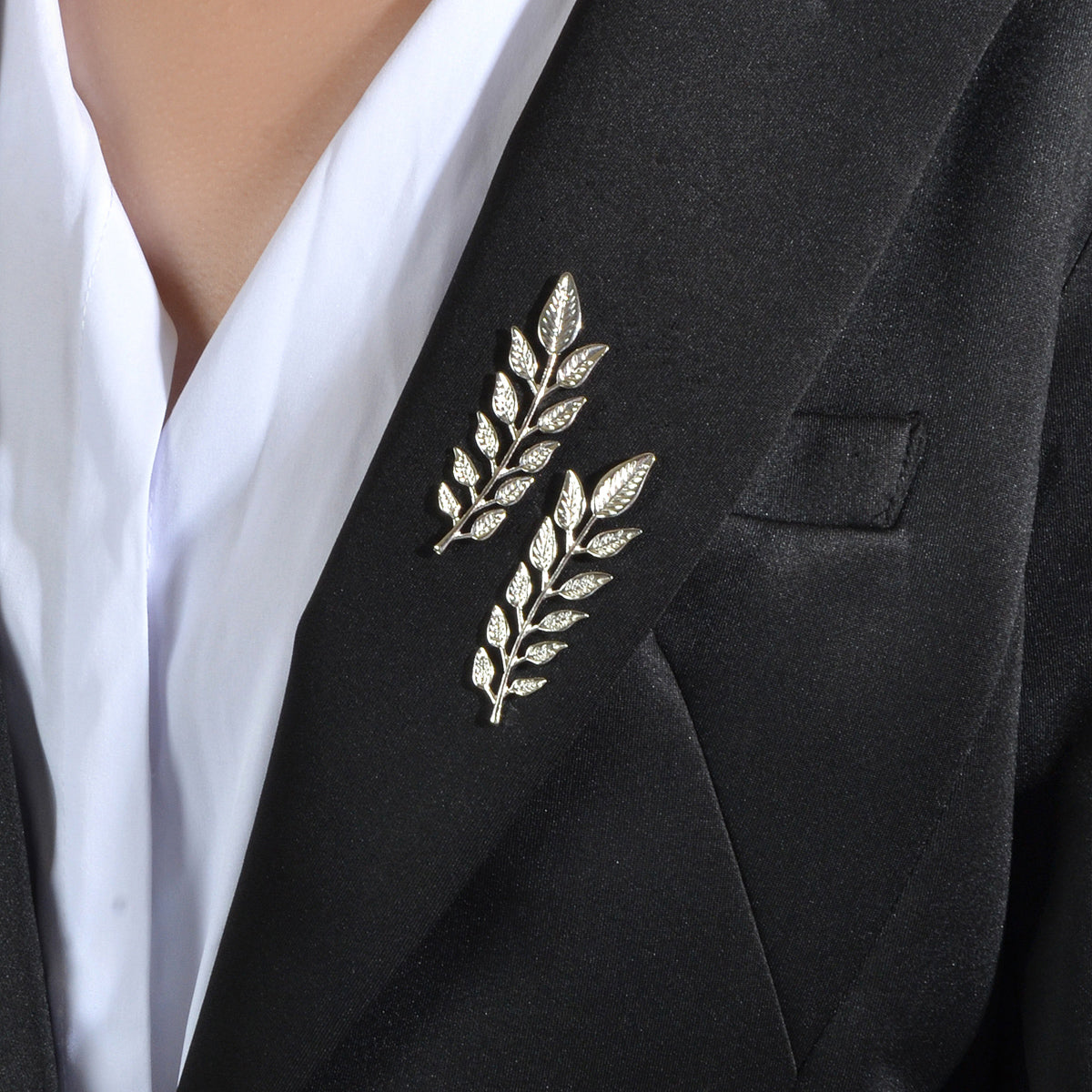 Elegant Double Leaf Collar Pin Brooch Silver Plant Unisex Brooch Badge