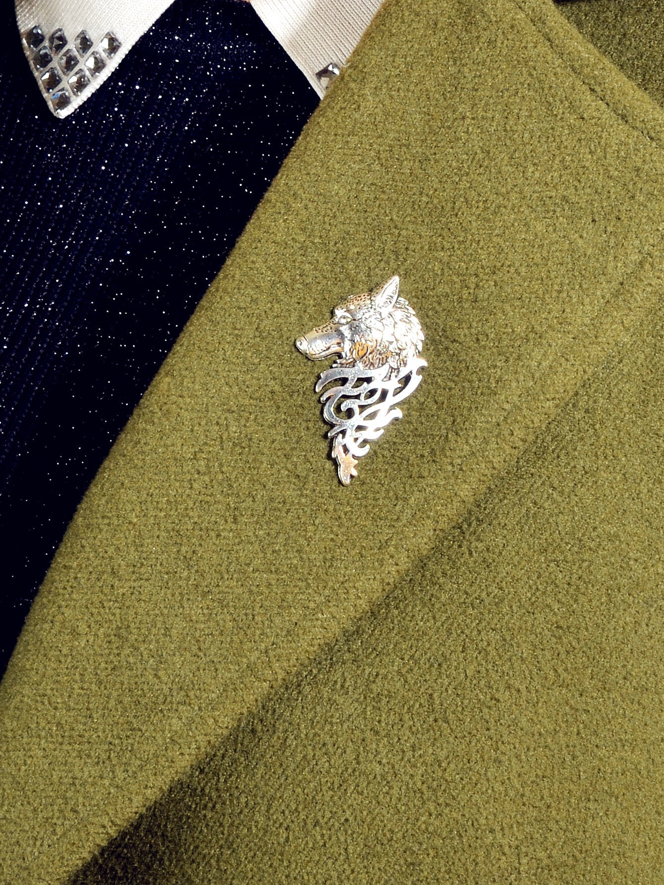 Vintage Punk Antique Silver Carved Wolf Head Pin Lapel Brooch Badge